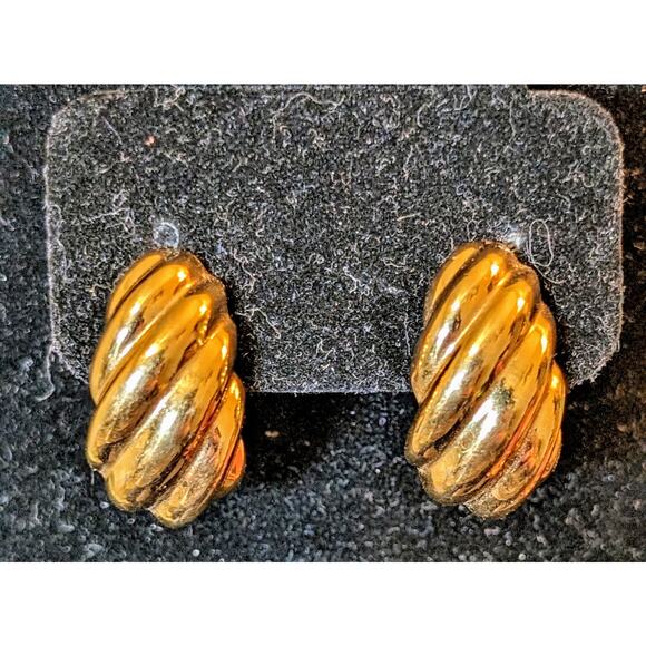 Givenchy Clip On Gold Tone Shrimp Half Hoop Paris New York Logo Vintage Earrings - Picture 5 of 5